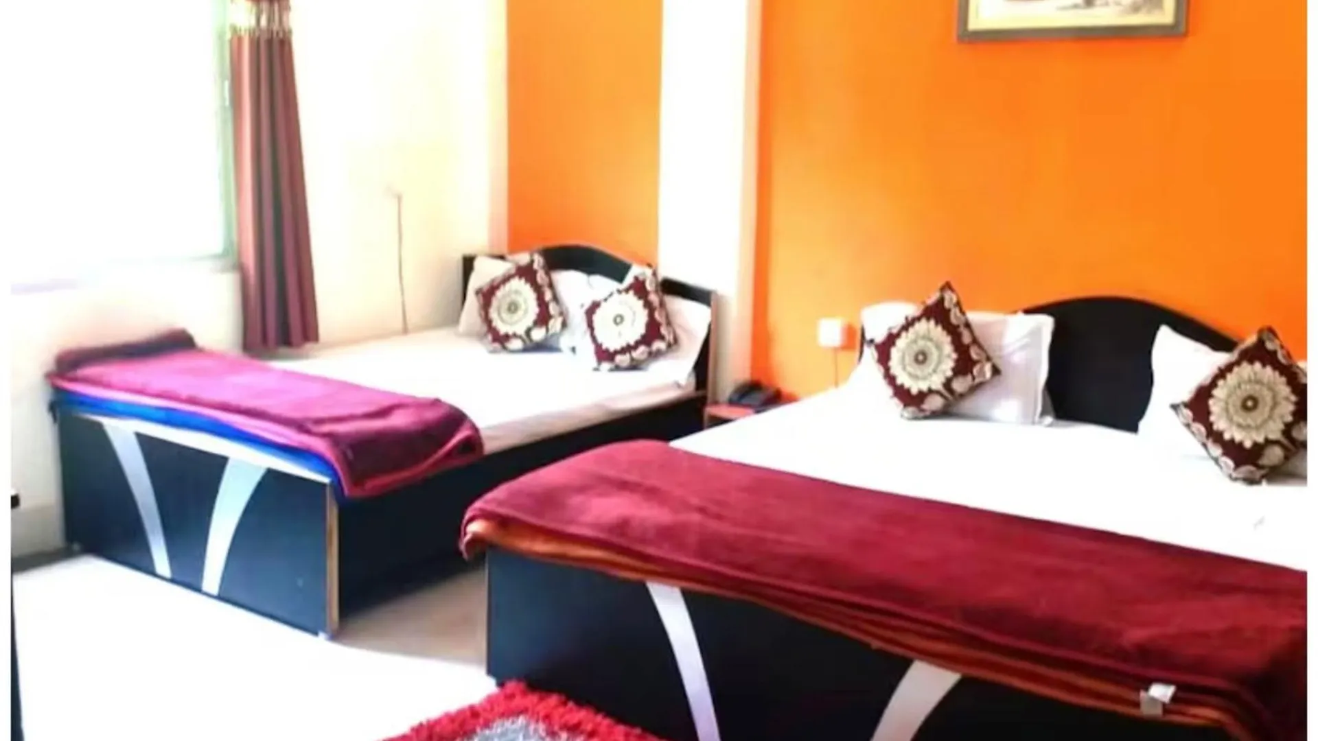 ****  Hotel Premium Ashiyana Palace Varanasi - Shree Kashi Vishwanath Temple - Fully Air Conditioned Hotel - Best Hotel India