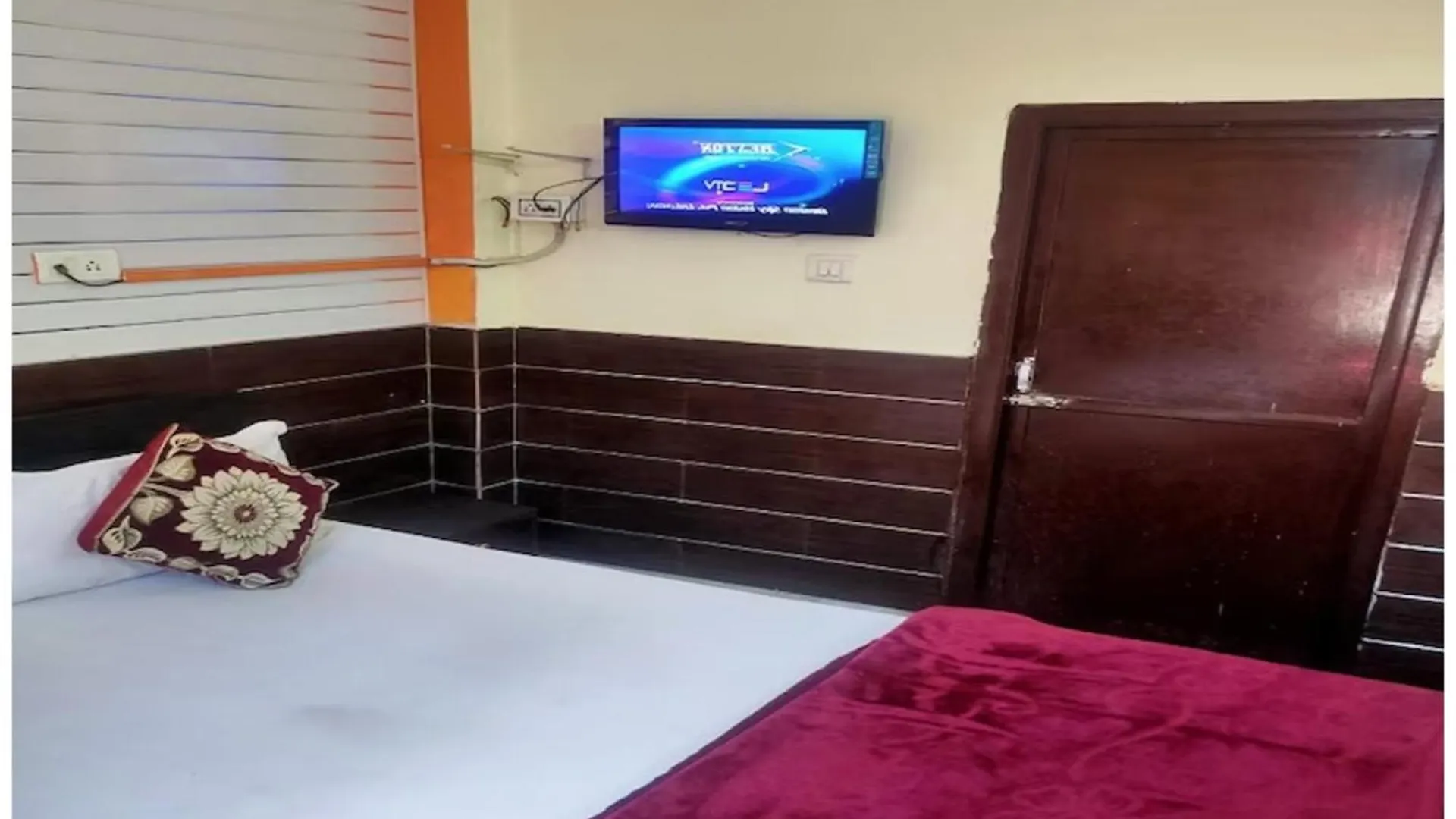 Hotel Premium Ashiyana Palace Varanasi - Shree Kashi Vishwanath Temple - Fully Air Conditioned Hotel - Best Hotel 4*,  Indien